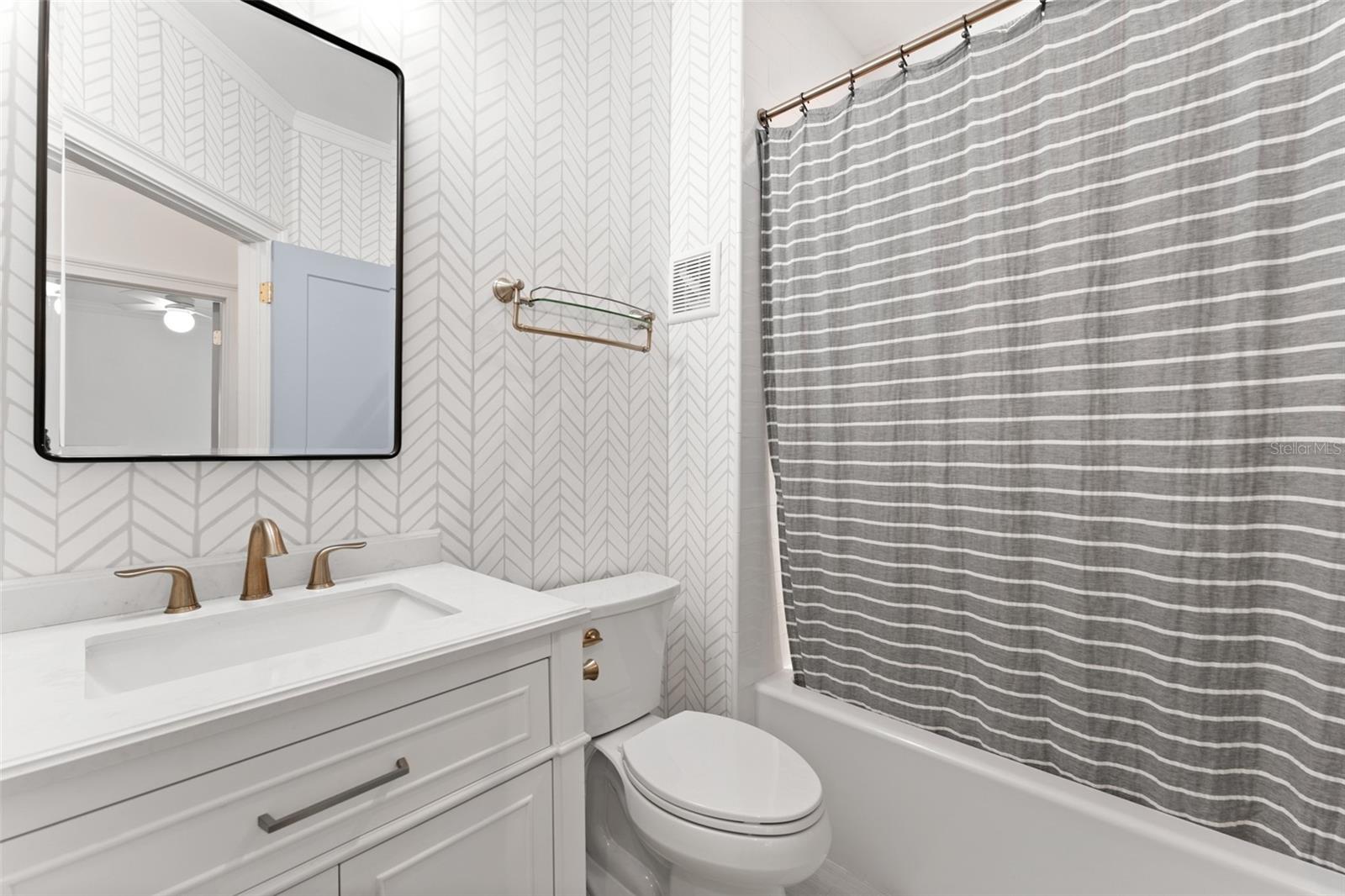 ISLAND PLACE A CONDO - Residential