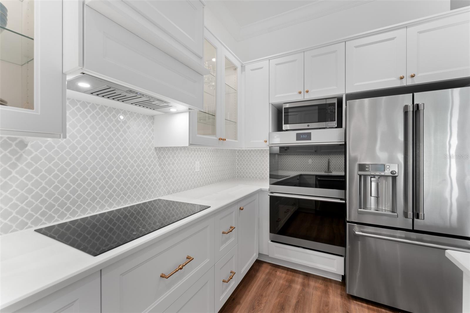 ISLAND PLACE A CONDO - Residential