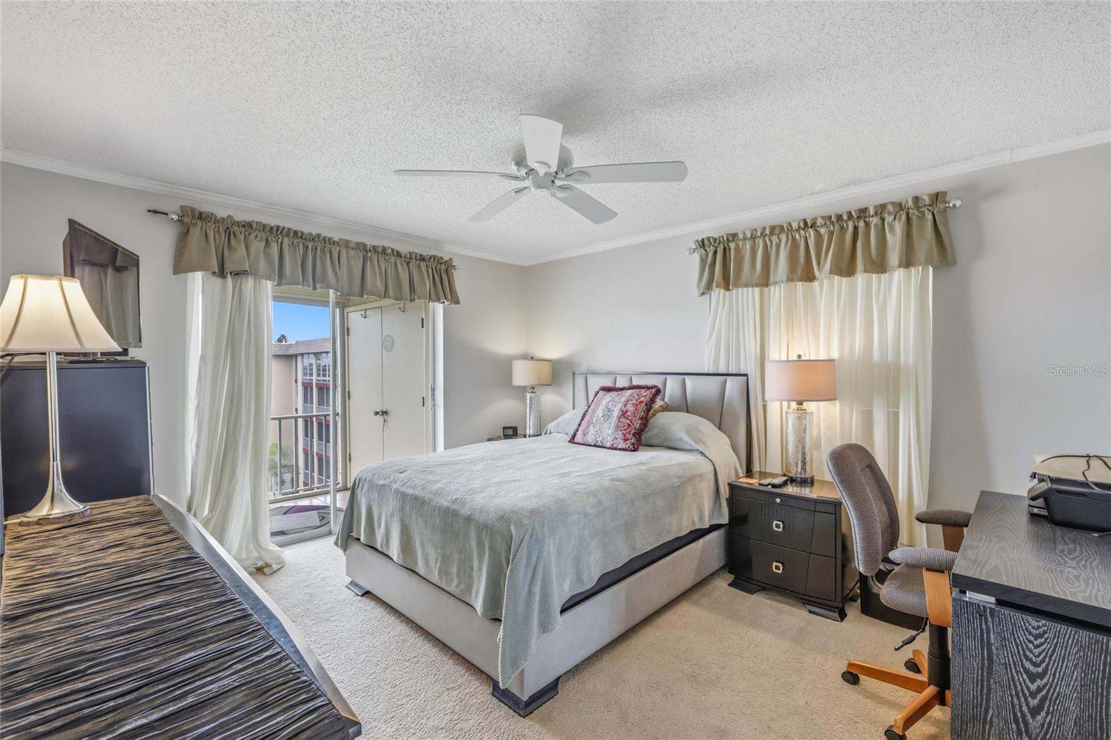 BAYSHORE ON THE LAKE APTS II SEC 1 - Residential