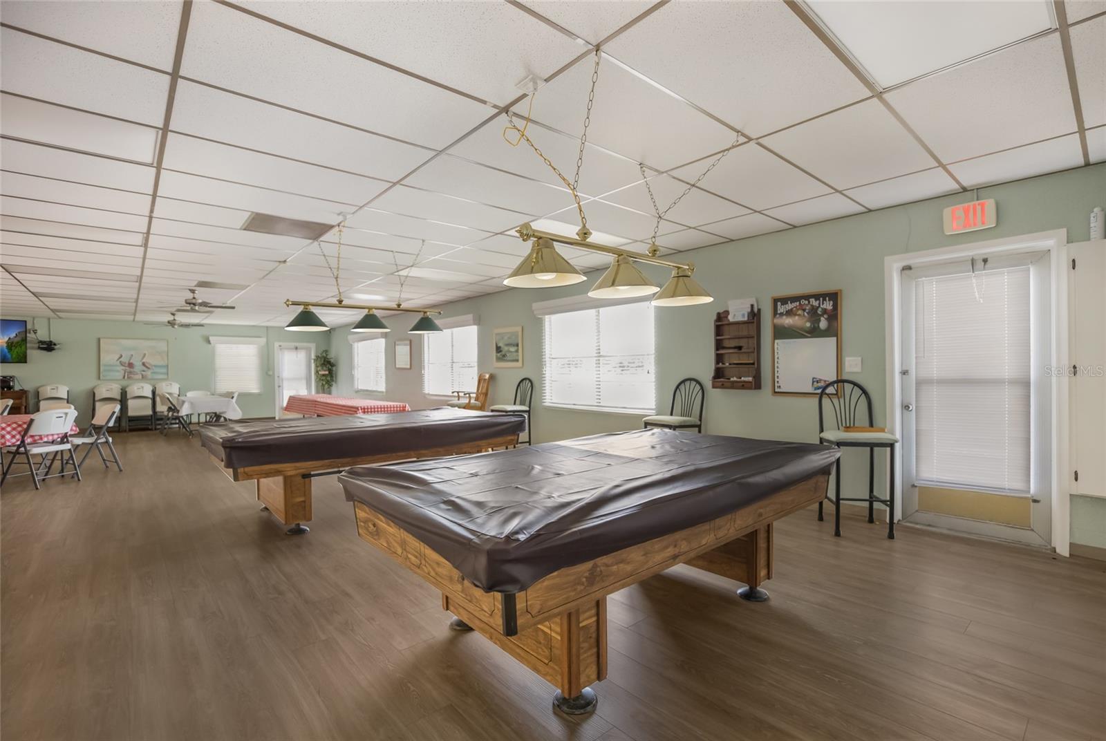 BAYSHORE ON THE LAKE APTS II SEC 1 - Residential