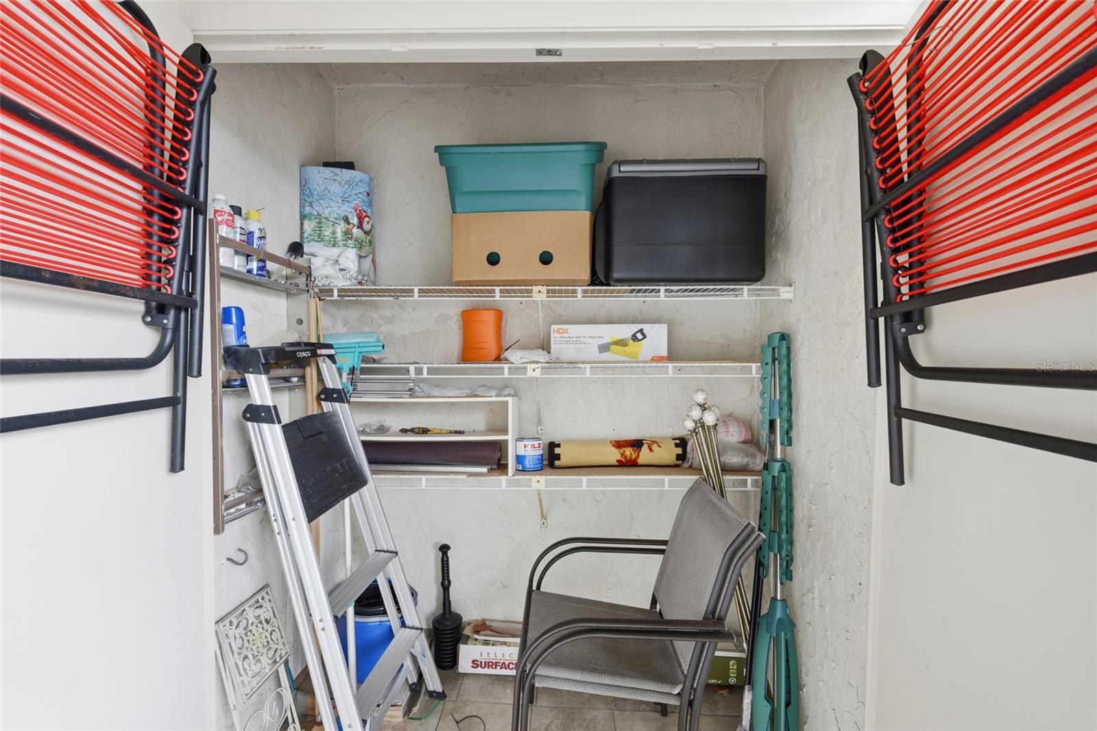 BAYSHORE ON THE LAKE APTS II SEC 1 - Residential