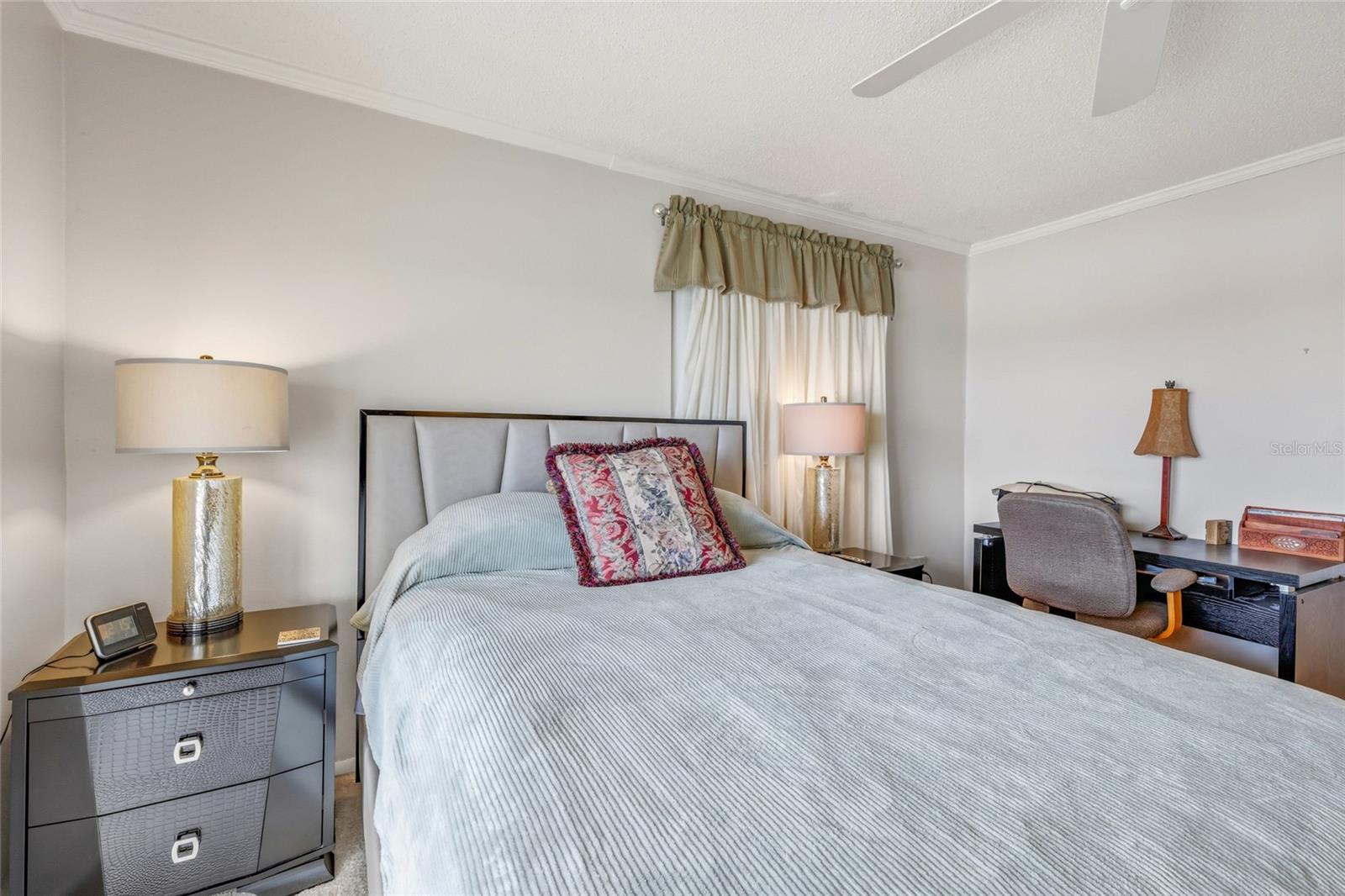 BAYSHORE ON THE LAKE APTS II SEC 1 - Residential