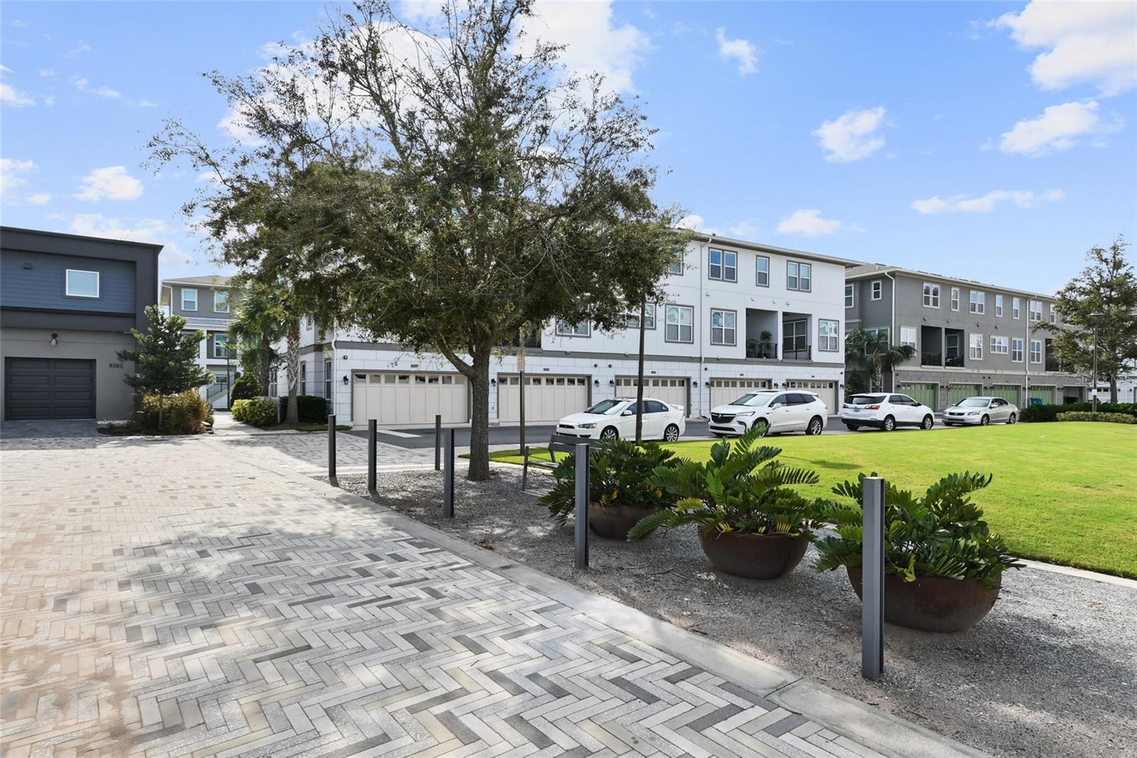 LAUREATE PARK NBRHD CENTER PH 1 - Residential Lease