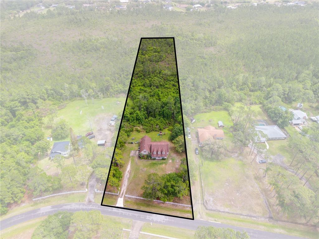 Photo of 1965 Mustang Court, Saint Cloud, FL 34771 (MLS # S5147446)