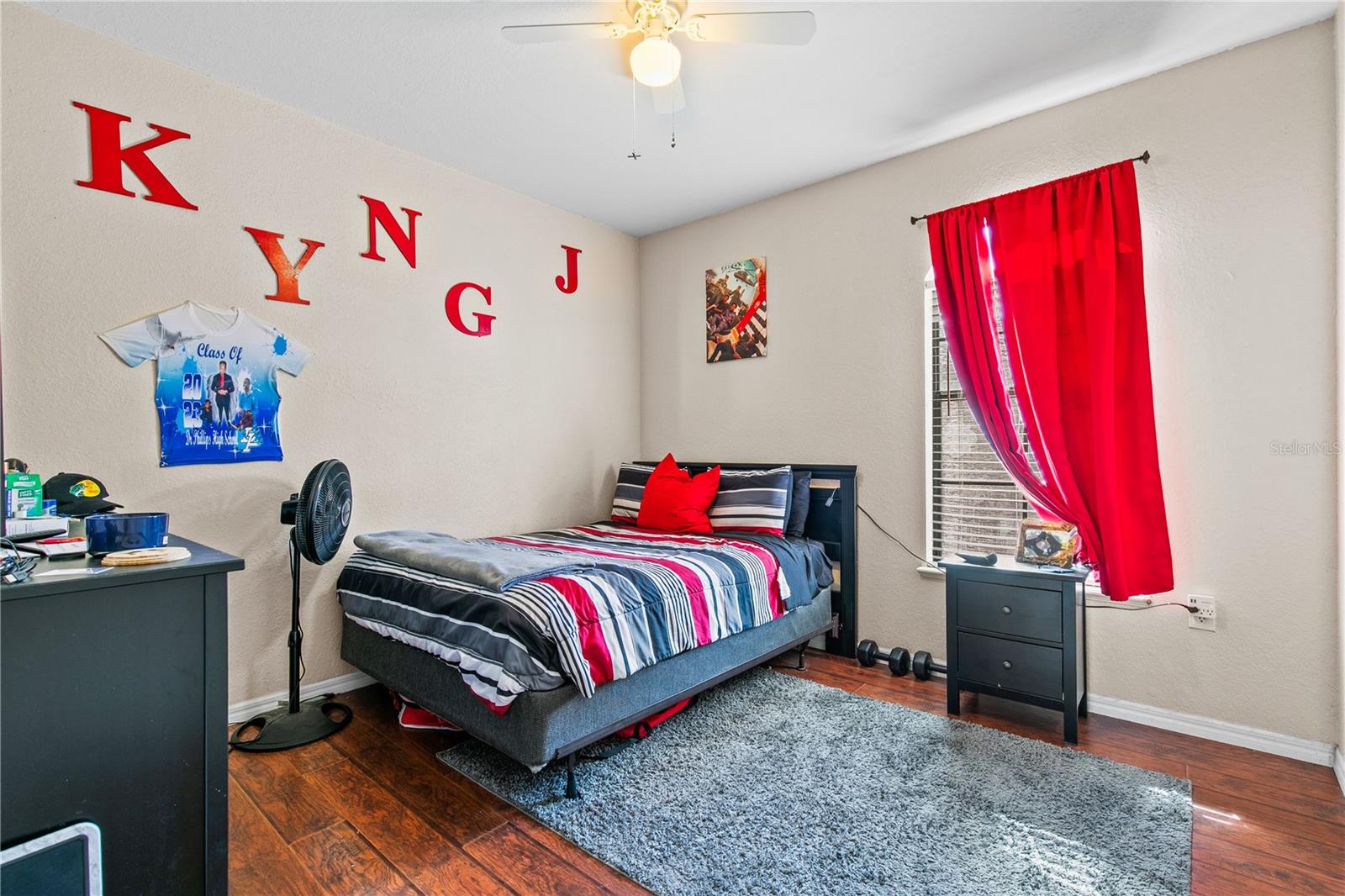 SERENATA CONDO - Residential