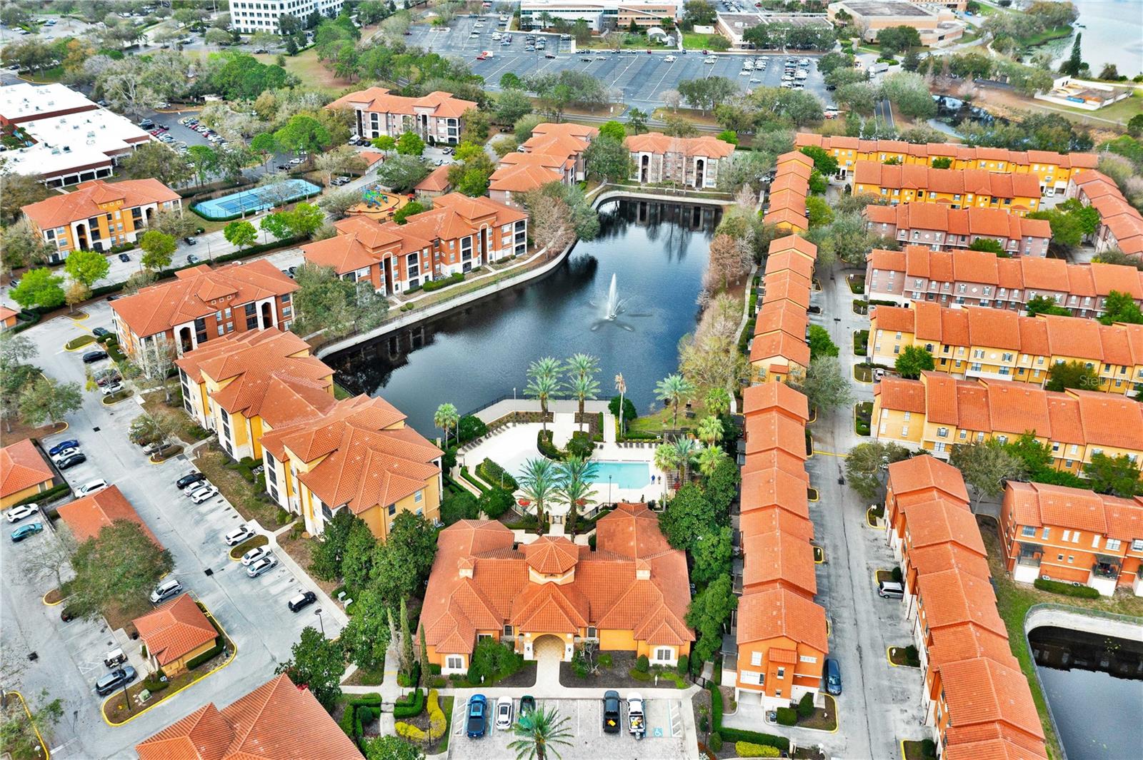 SERENATA CONDO - Residential