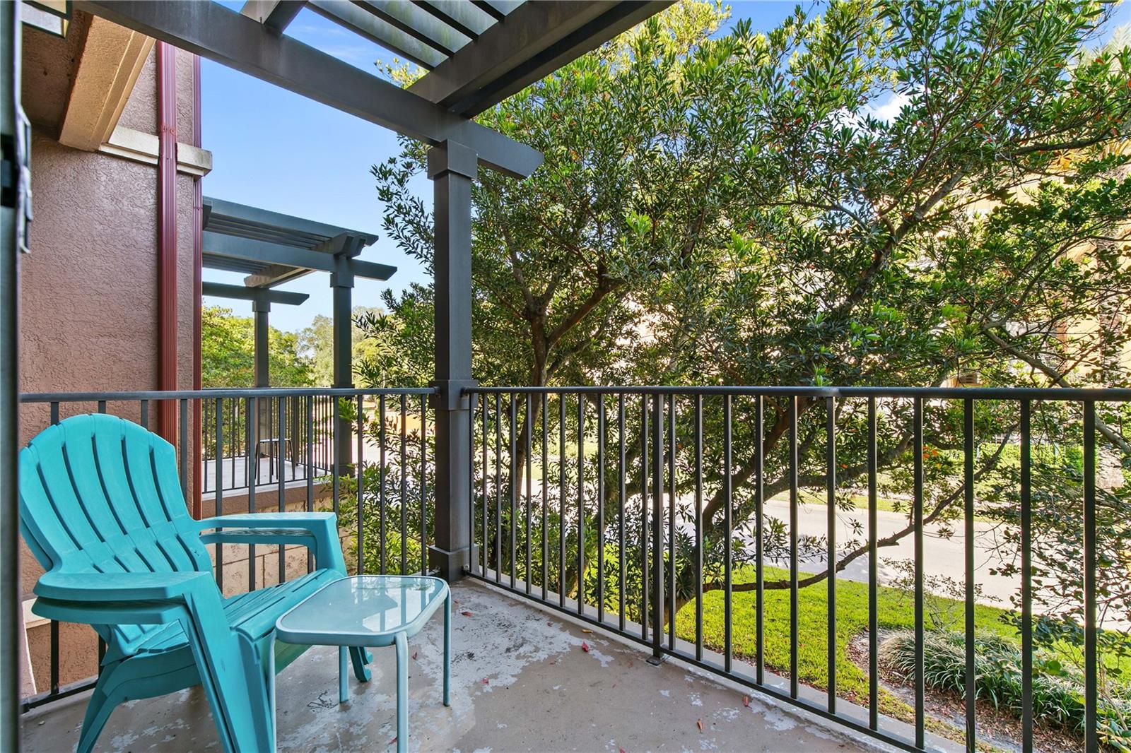 SERENATA CONDO - Residential