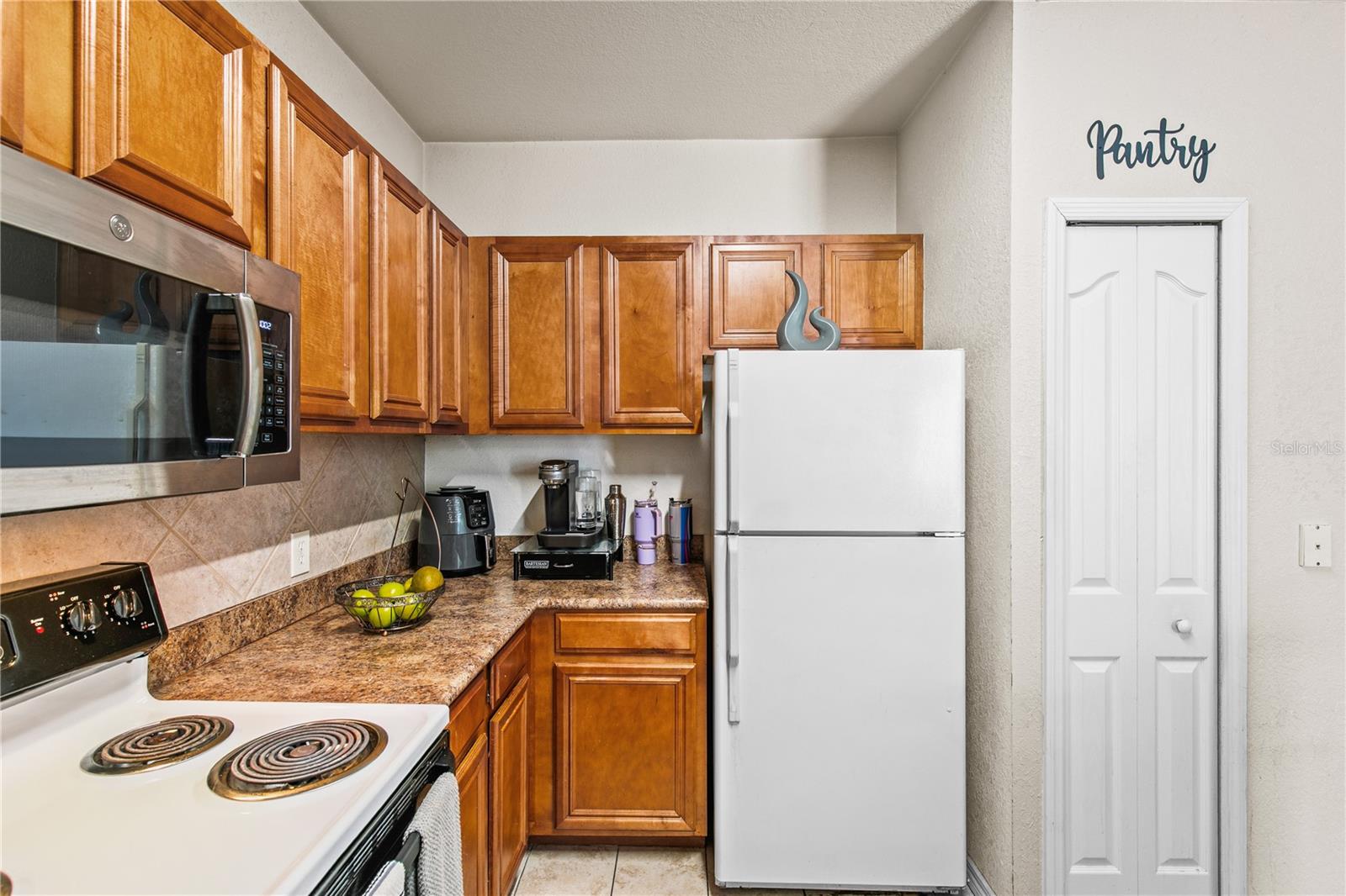 SERENATA CONDO - Residential