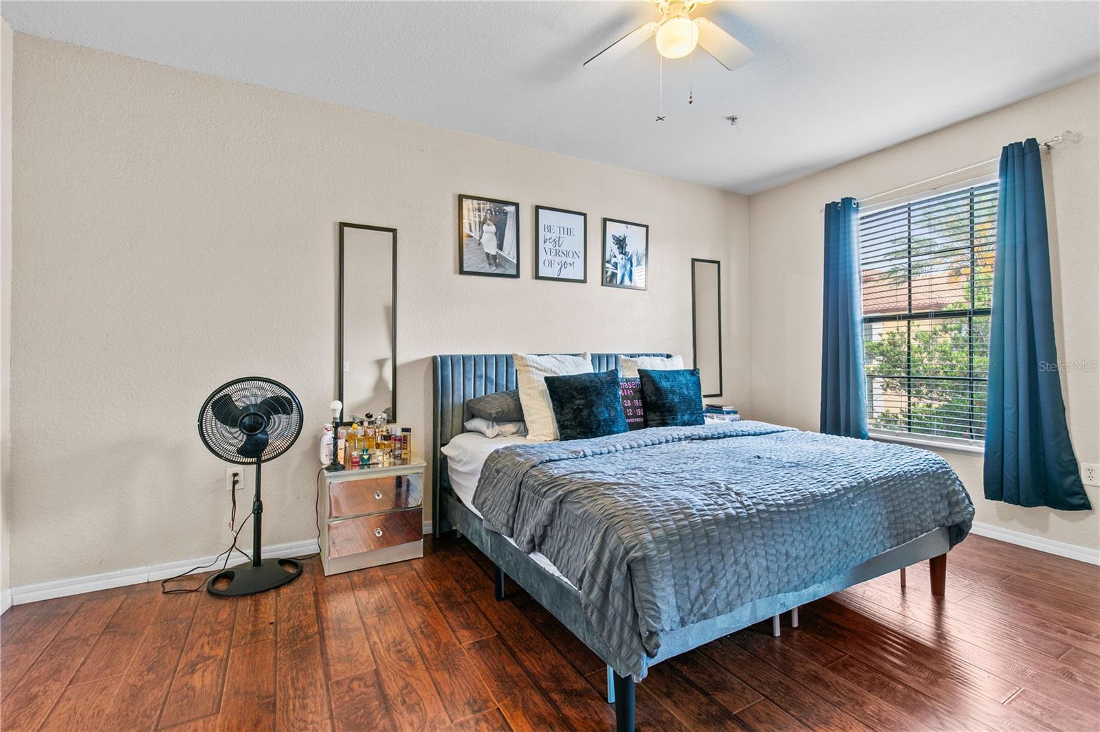 SERENATA CONDO - Residential