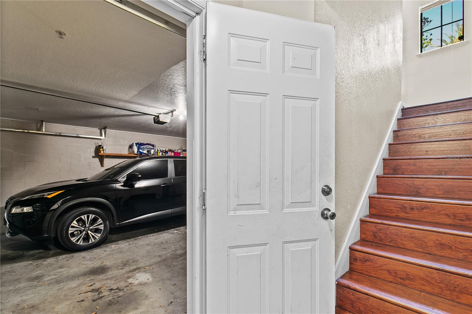 SERENATA CONDO - Residential