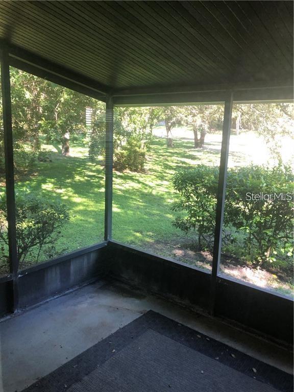 501 E CURLEW PLACE 501