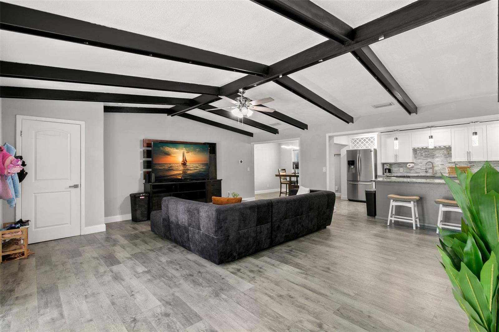 SUNSET RIDGE - Residential Lease