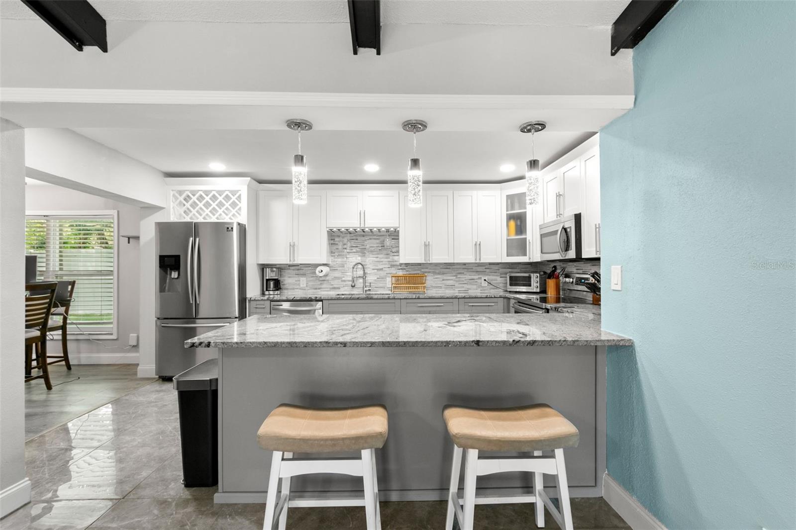 SUNSET RIDGE - Residential Lease