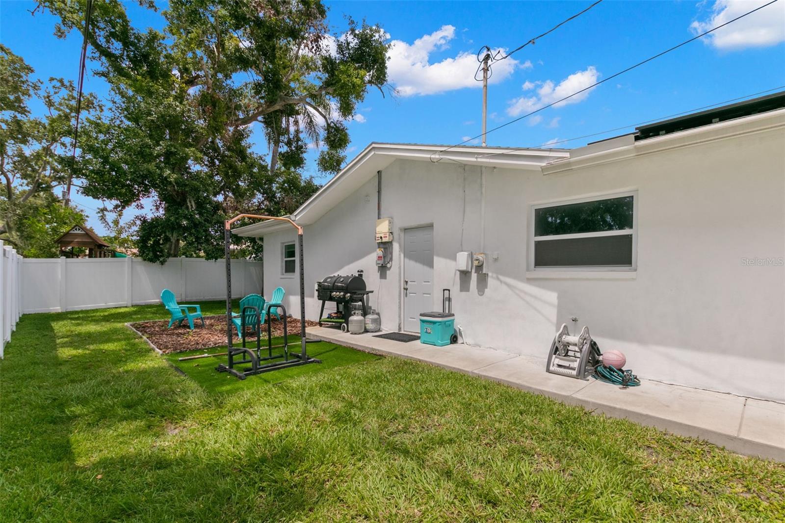 SUNSET RIDGE - Residential Lease