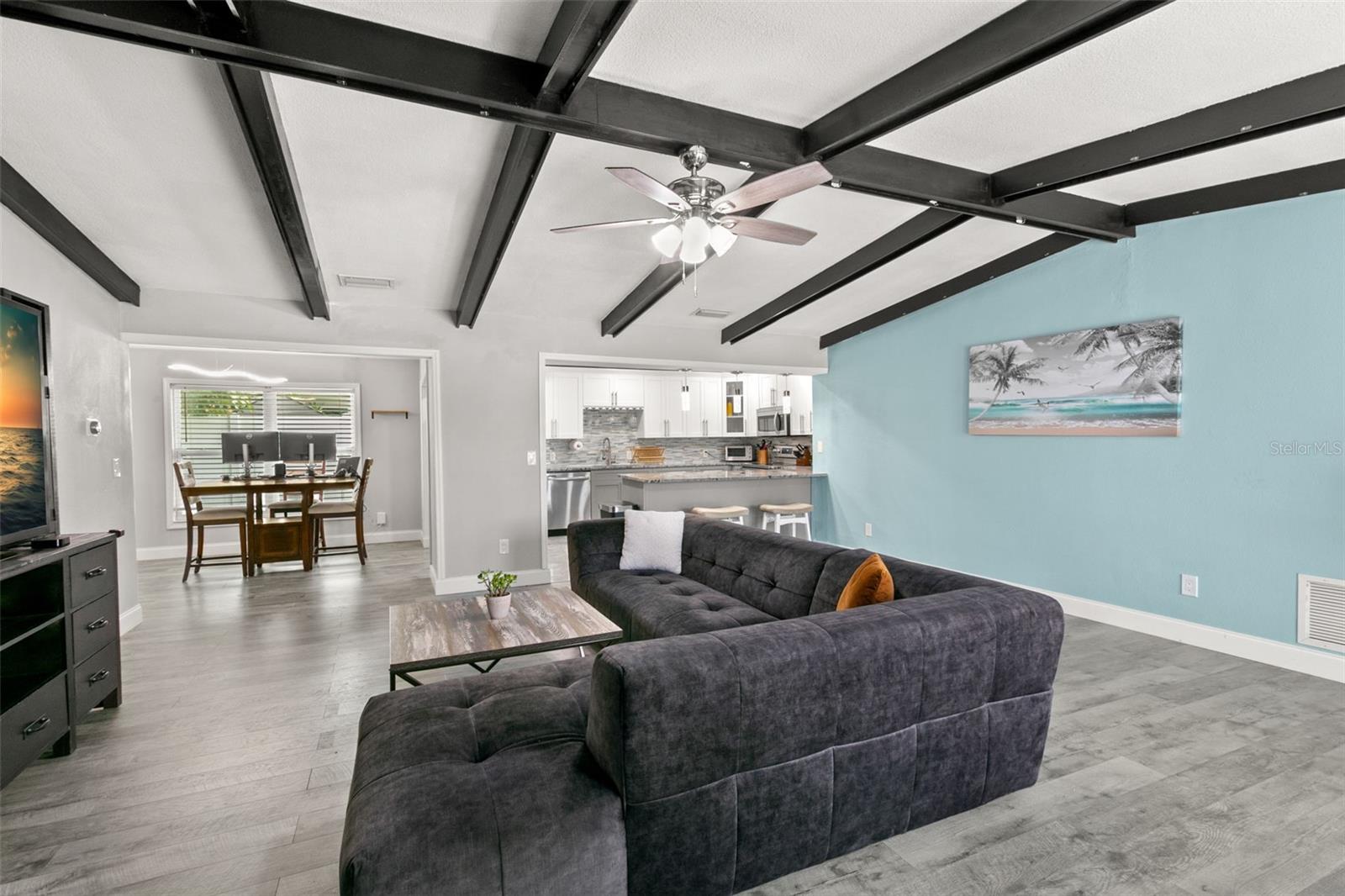 SUNSET RIDGE - Residential Lease