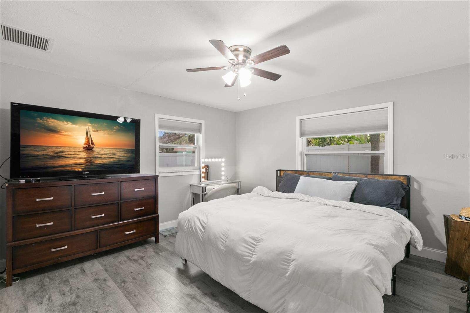 SUNSET RIDGE - Residential Lease
