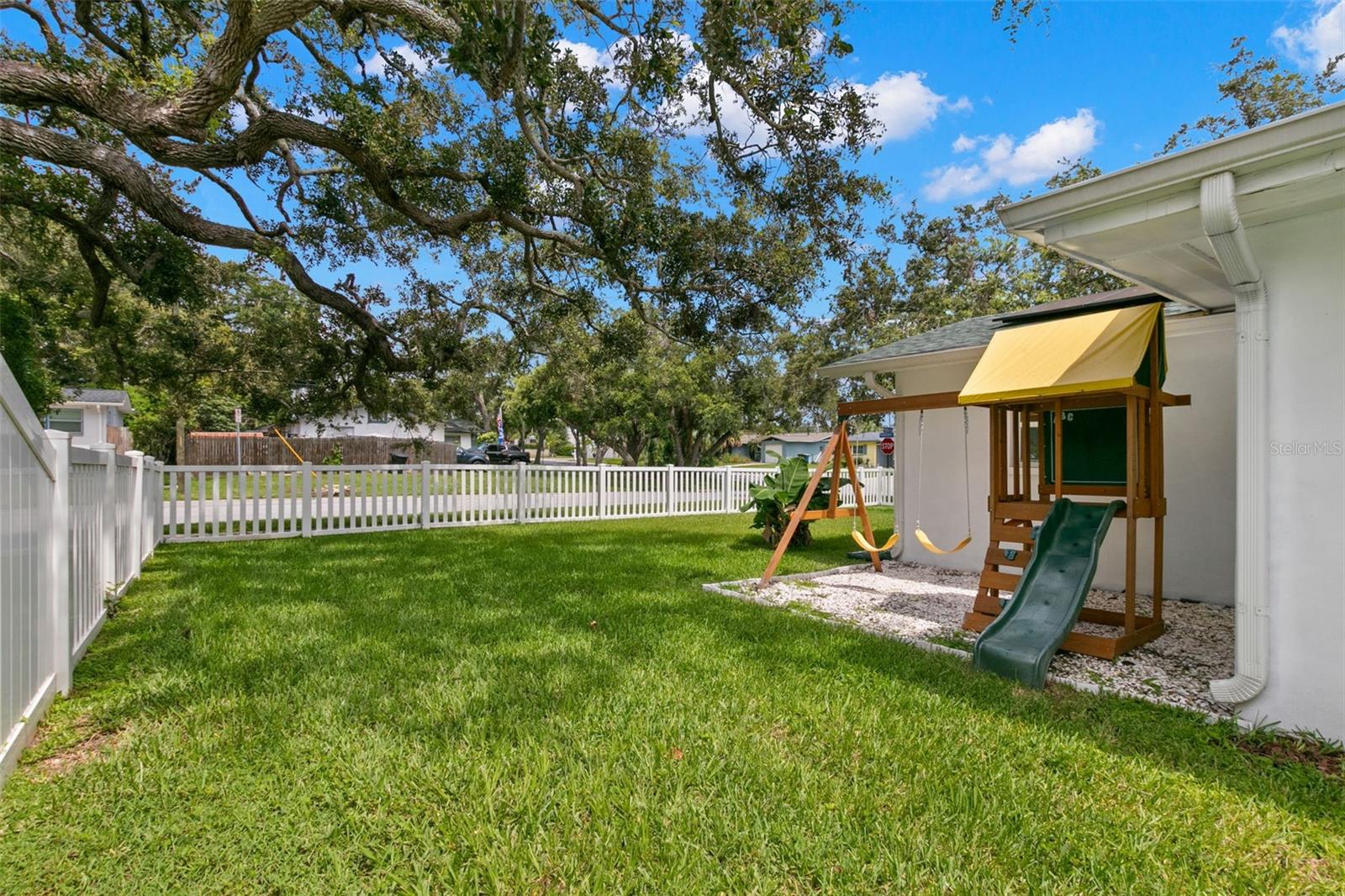 SUNSET RIDGE - Residential Lease