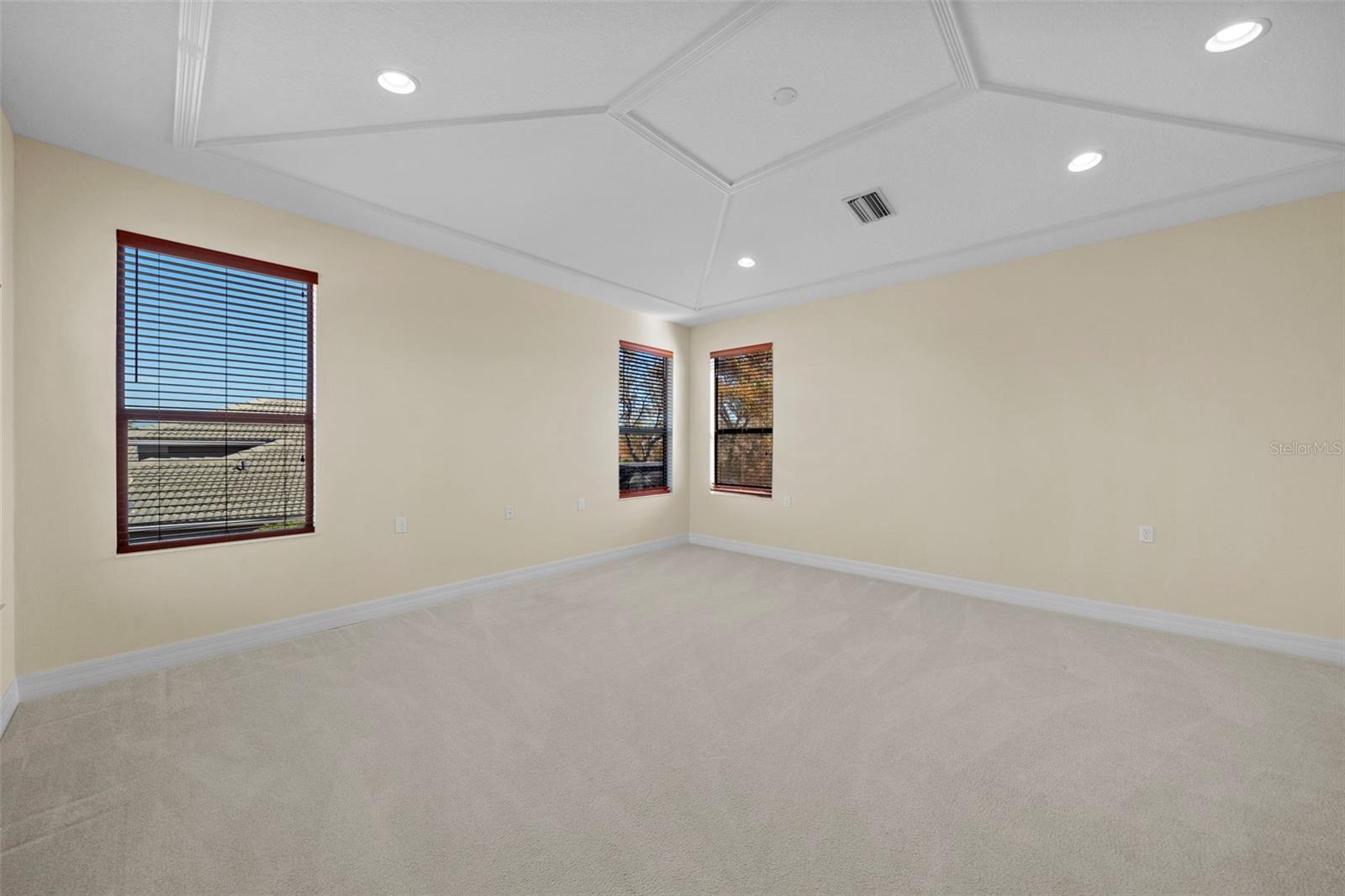 WILLOWBEND PH 3 - Residential Lease