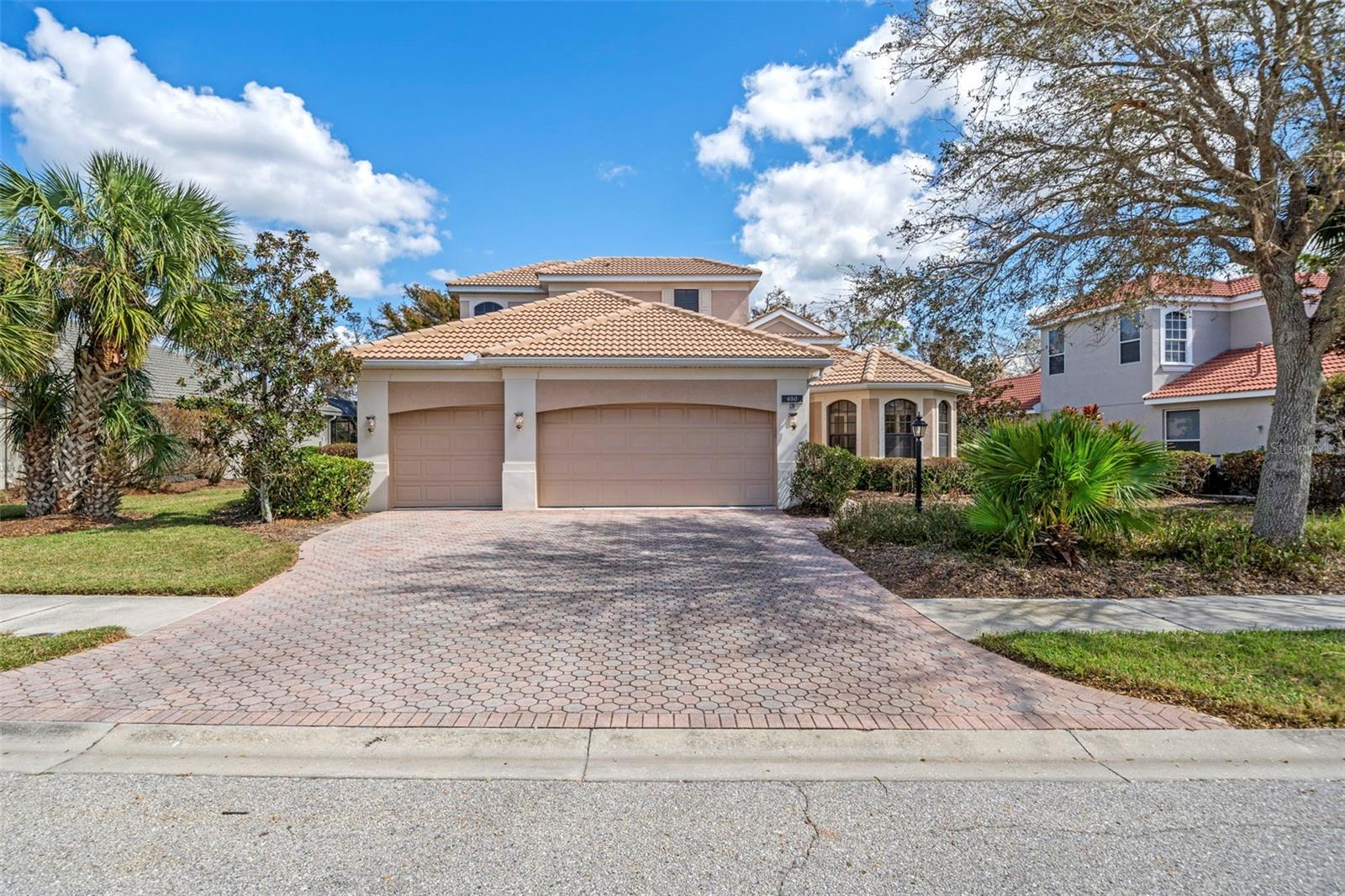 Now Available – Lease Option or Lease Purchase Opportunity in Willowbend!
Live large in this 3,183 sq ft Lee Wetherington-built pool home with preserve and pond views.
Flexible lease terms now offered:
Lease Option with option fee - OR - Lease Purchase with buyer commitment and possible rent credit
Spacious layout with 4 true bedrooms on the main floor plus an upstairs bonus room—ideal for guests, home office, or gym. Oversized tip lot with full privacy and scenic views of Oscar Scherer Park. Ideal for luxury renters or relocation clients seeking a low-maintenance home in a quiet, established community.
Features include a private pool, 3-car garage, newer AC and water heater, hurricane shutters, and builder-grade finishes—priced below market based on comparable sales.
Located in a top-rated school district, just minutes from Casey Key Beach and the nationally ranked Pine View School.
Willowbend offers resort-style amenities including a heated pool, fitness center, tennis/pickleball courts, and playground.
Fee Includes: Cable TV, Community Pool, Internet, Maintenance Grounds, Recreational Facilities
Seller is motivated and open to flexible short-term structures depending on the deal. Easy to show—schedule your private tour today!
