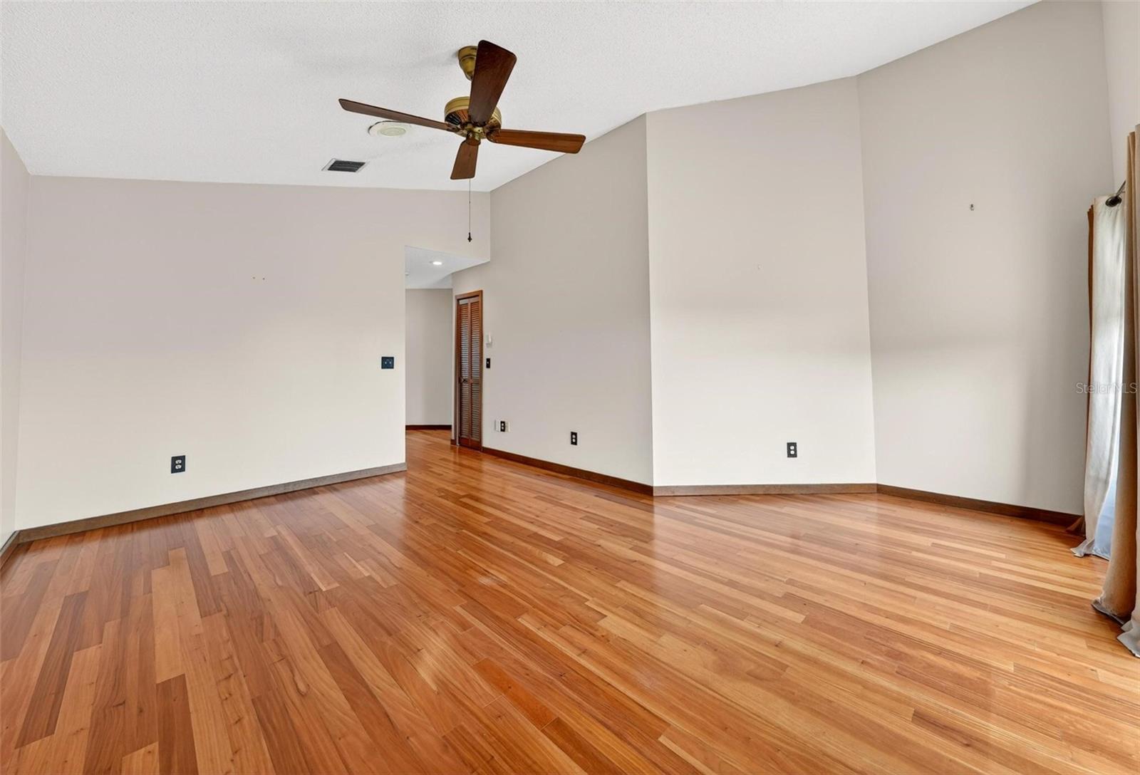 SABAL POINT AT SABAL GREEN - Residential