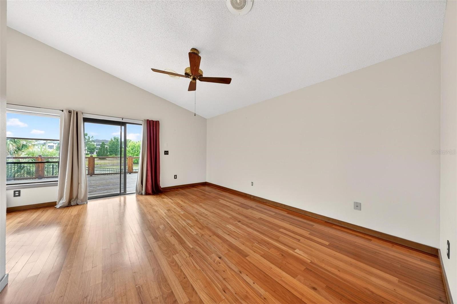 SABAL POINT AT SABAL GREEN - Residential