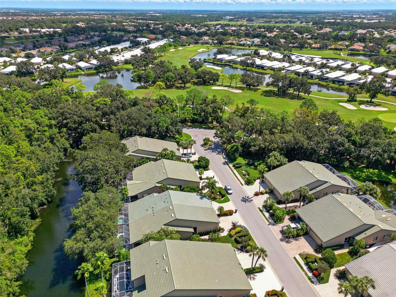 ROSEDALE 8 WESTBURY LAKES - Residential