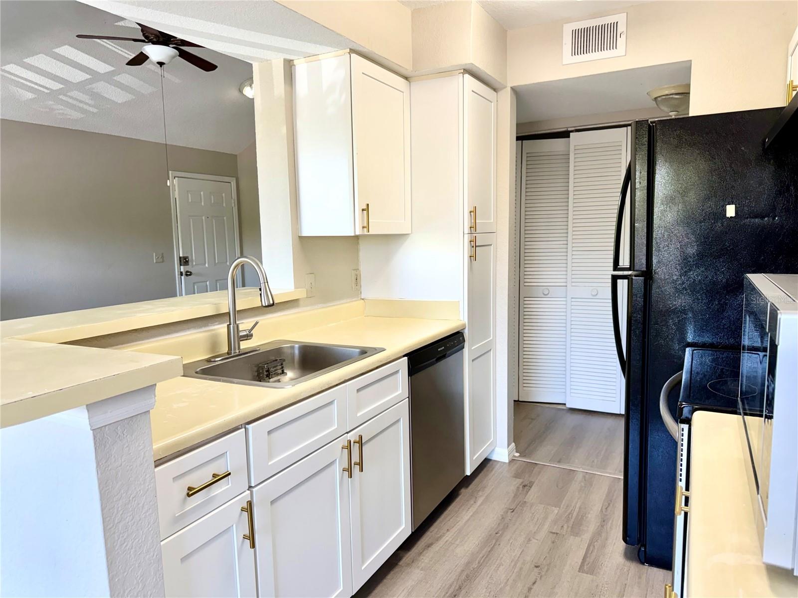 TRADEWINDS - Residential