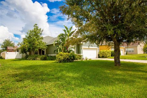 A home in LAKE ALFRED