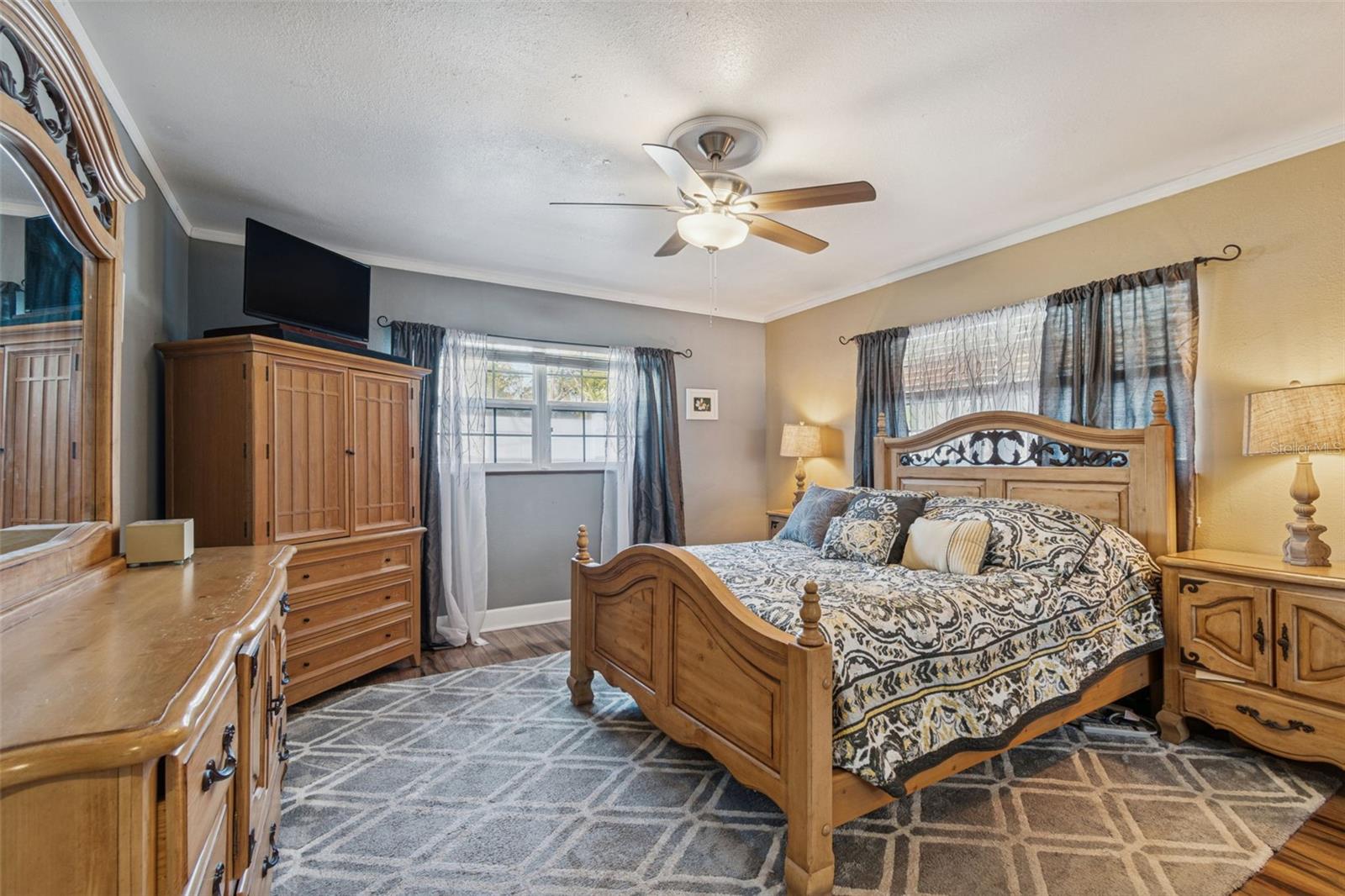 PARKWAY ESTATES 1ST ADD - Residential