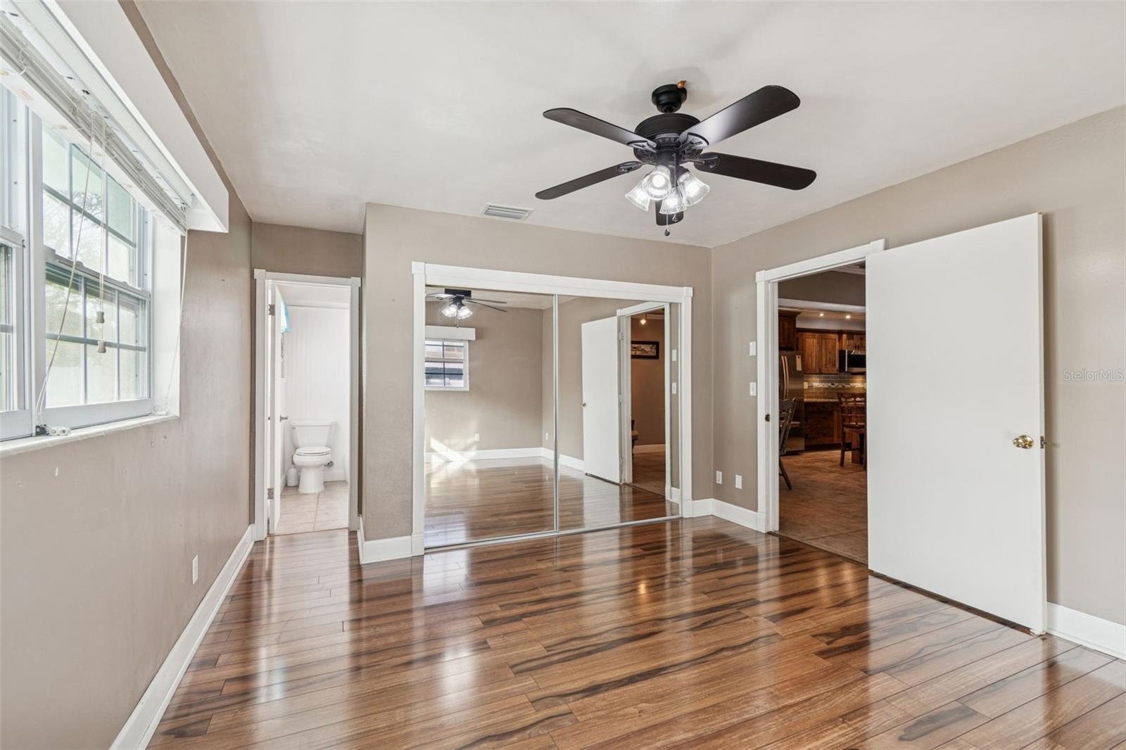 PARKWAY ESTATES 1ST ADD - Residential