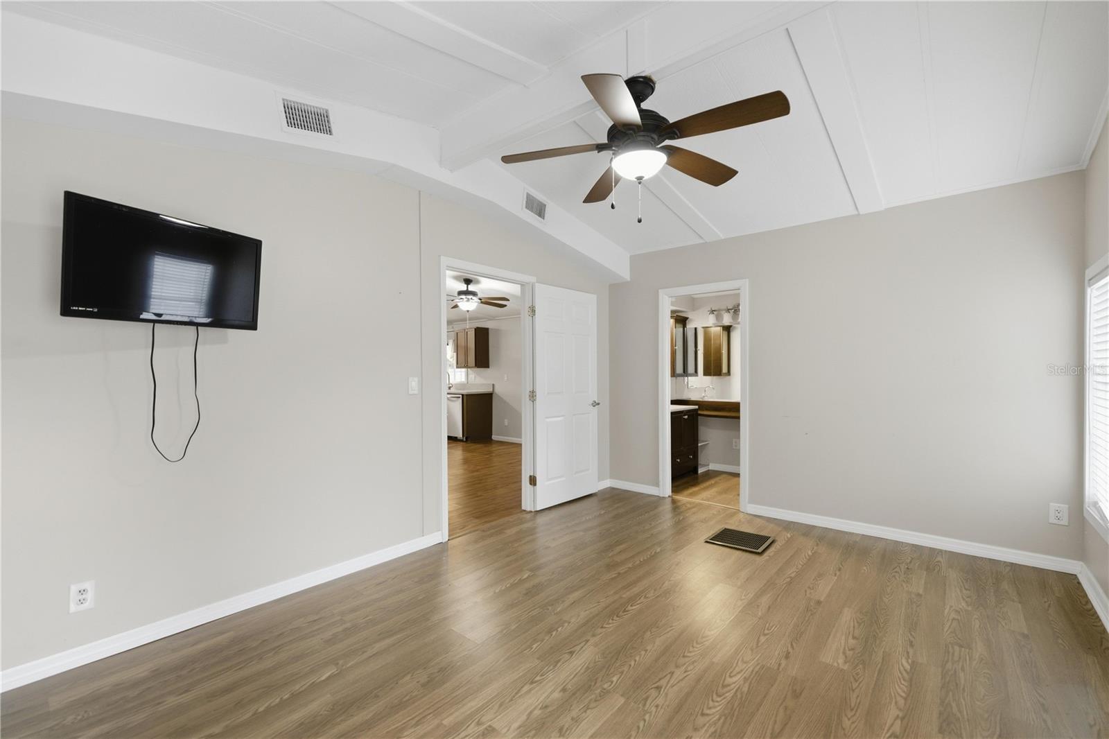 BELWEIR ACRES - Residential