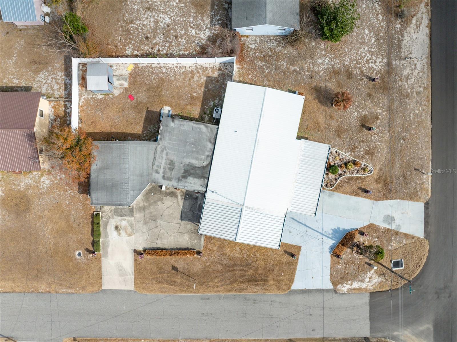 SOUTH LAKE WALES UNIT 1 PB 41 PG 39 - Residential