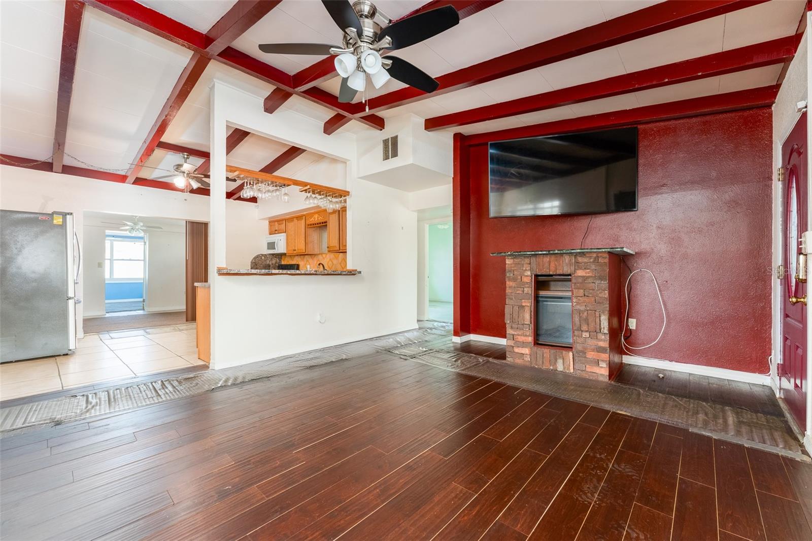 SOUTH LAKE WALES UNIT 1 PB 41 PG 39 - Residential