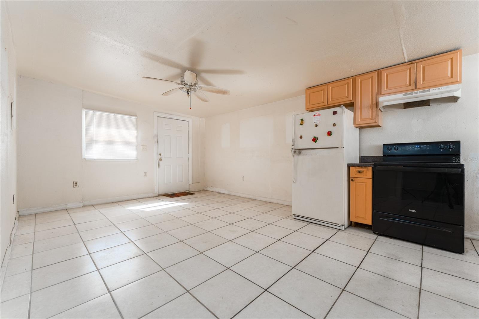 SOUTH LAKE WALES UNIT 1 PB 41 PG 39 - Residential