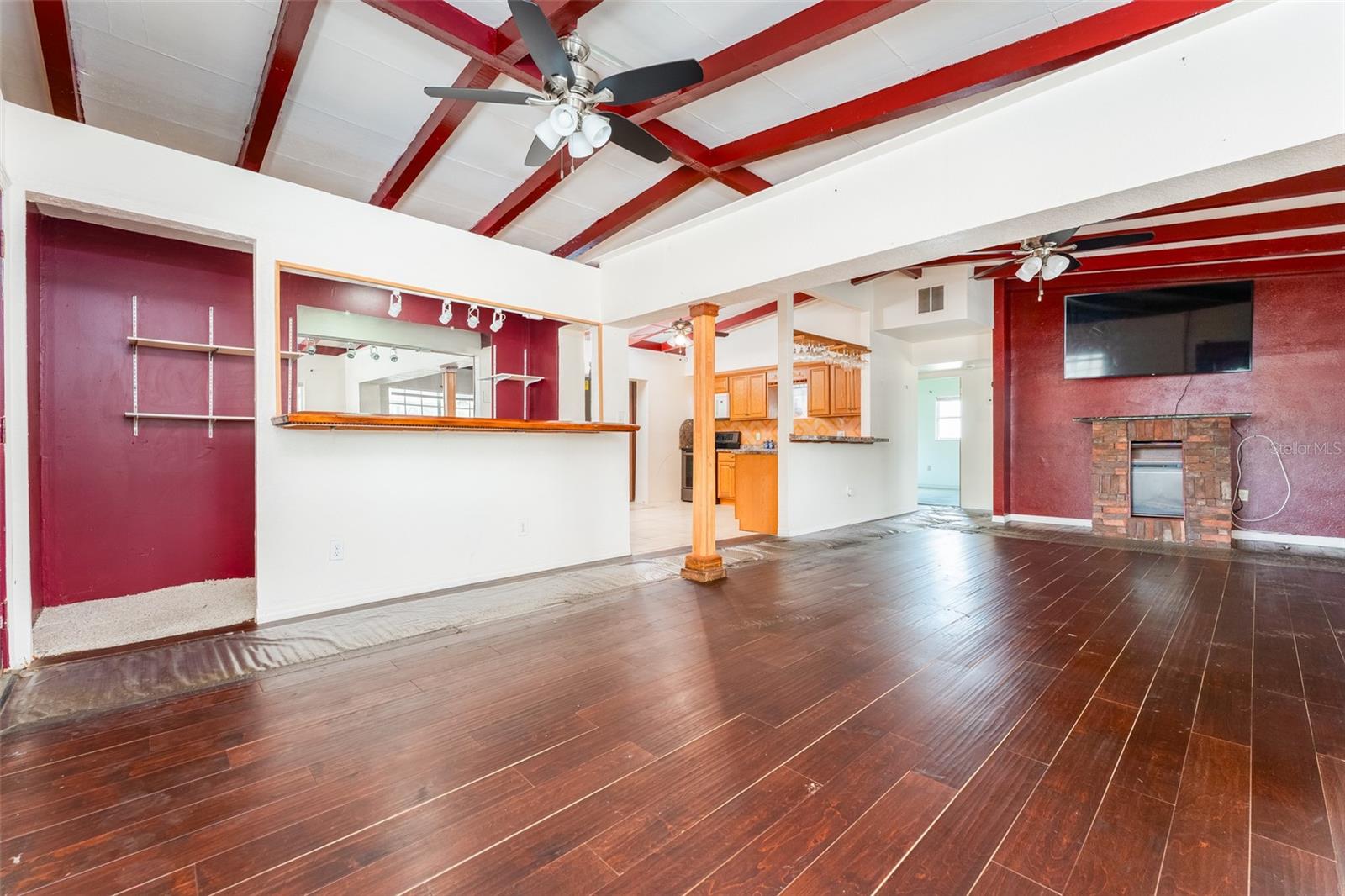 SOUTH LAKE WALES UNIT 1 PB 41 PG 39 - Residential