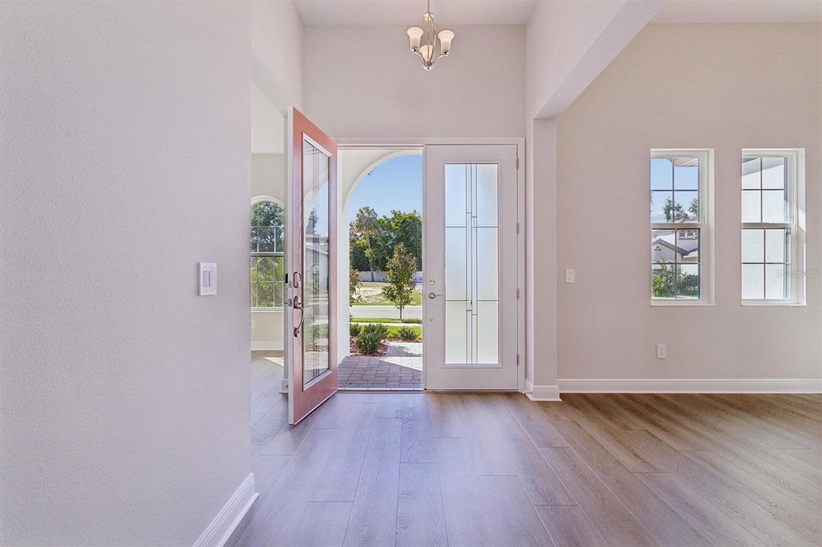 CRESTWOOD ESTATES - Residential