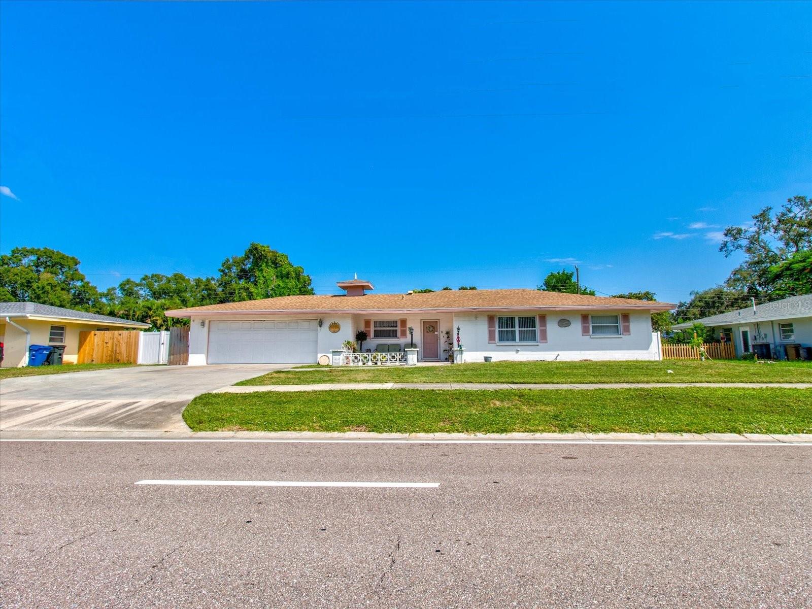 SOUTH GATE - Residential