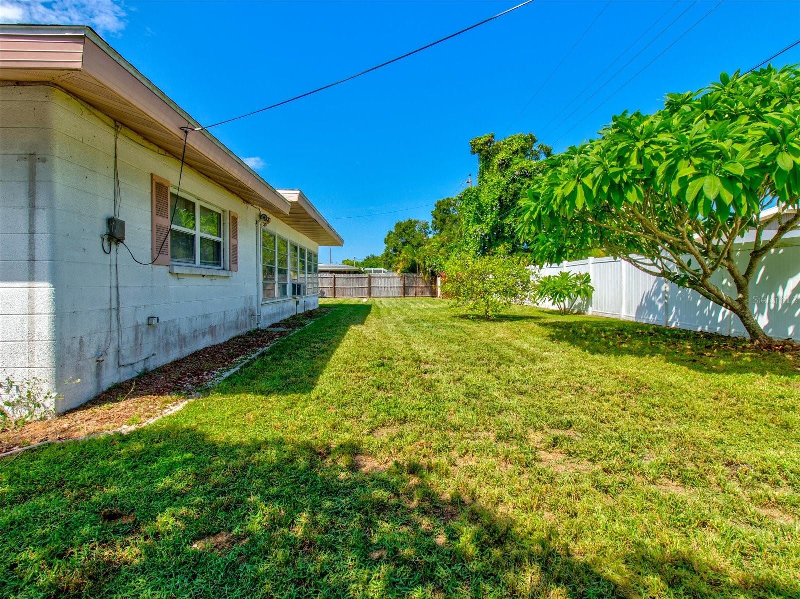 SOUTH GATE - Residential