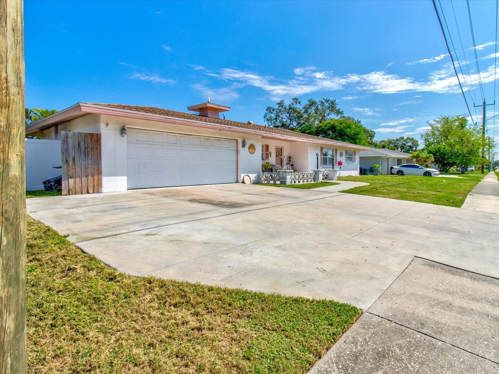 SOUTH GATE - Residential