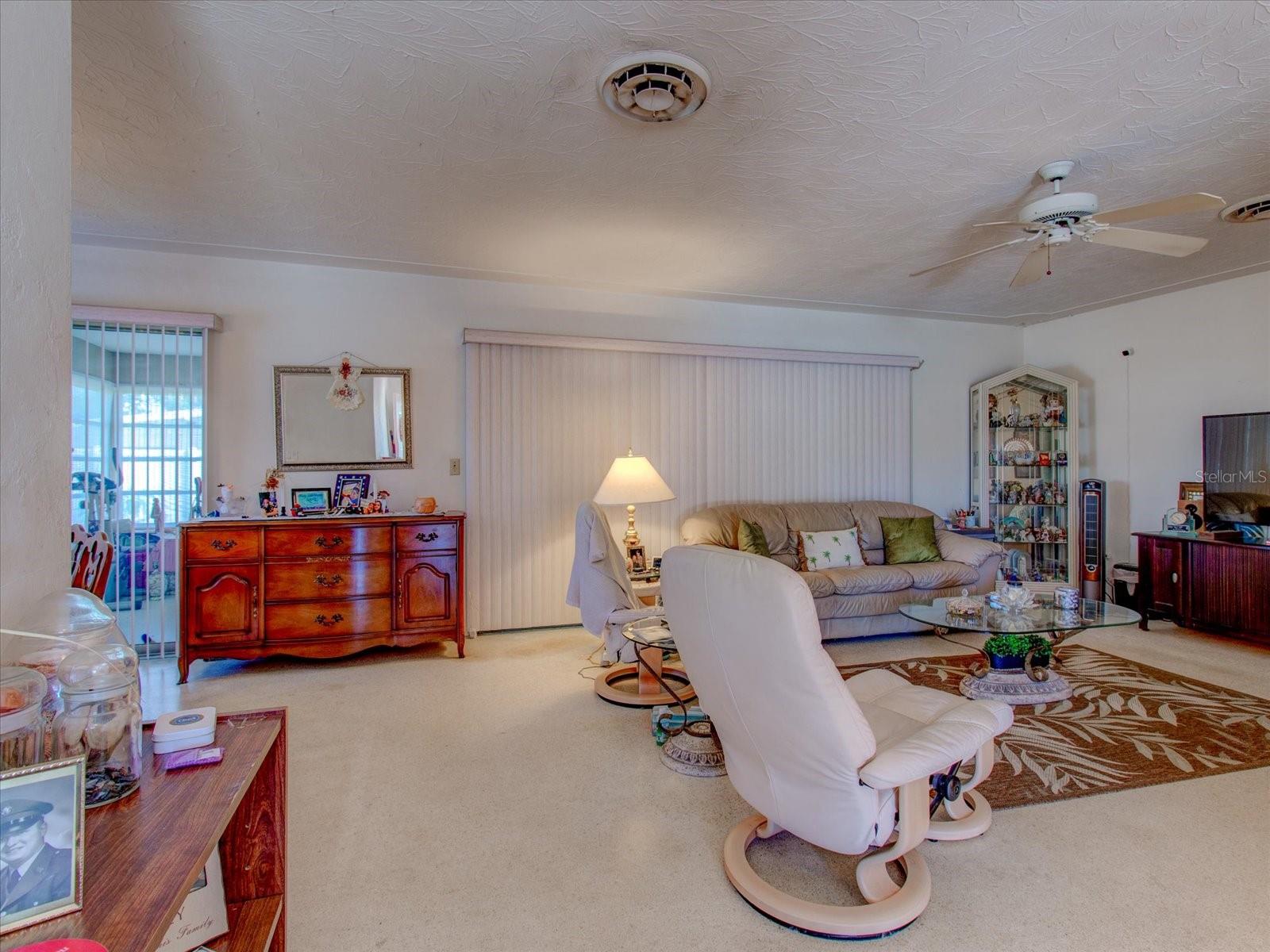 SOUTH GATE - Residential