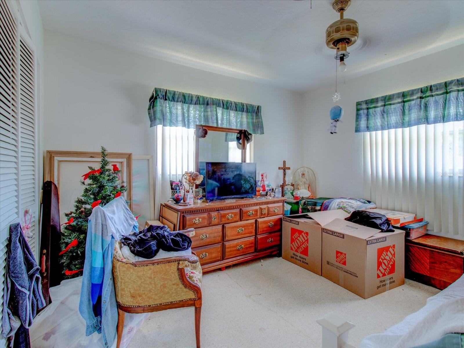 SOUTH GATE - Residential