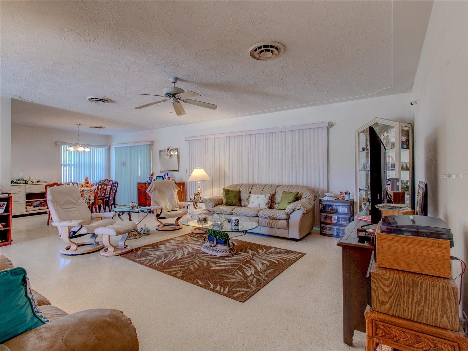 SOUTH GATE - Residential