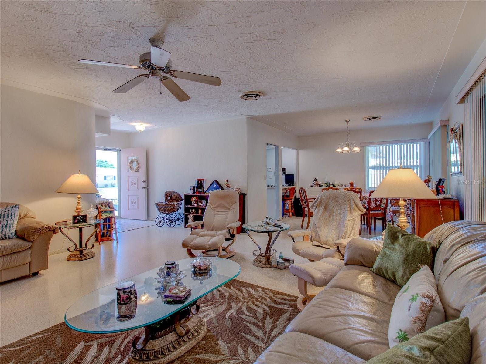 SOUTH GATE - Residential