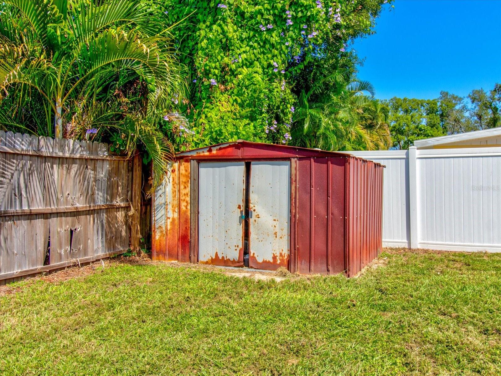 SOUTH GATE - Residential