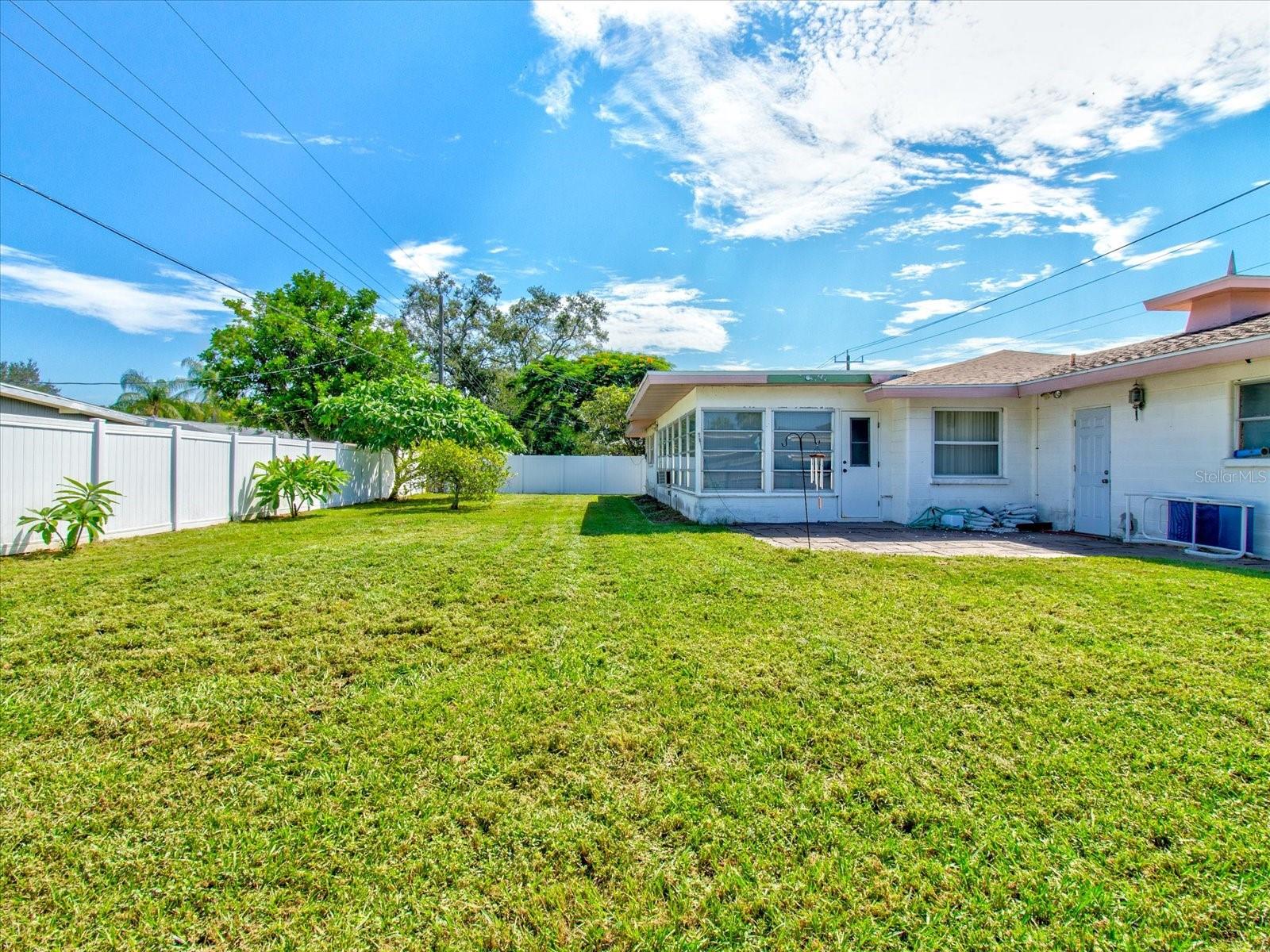 SOUTH GATE - Residential