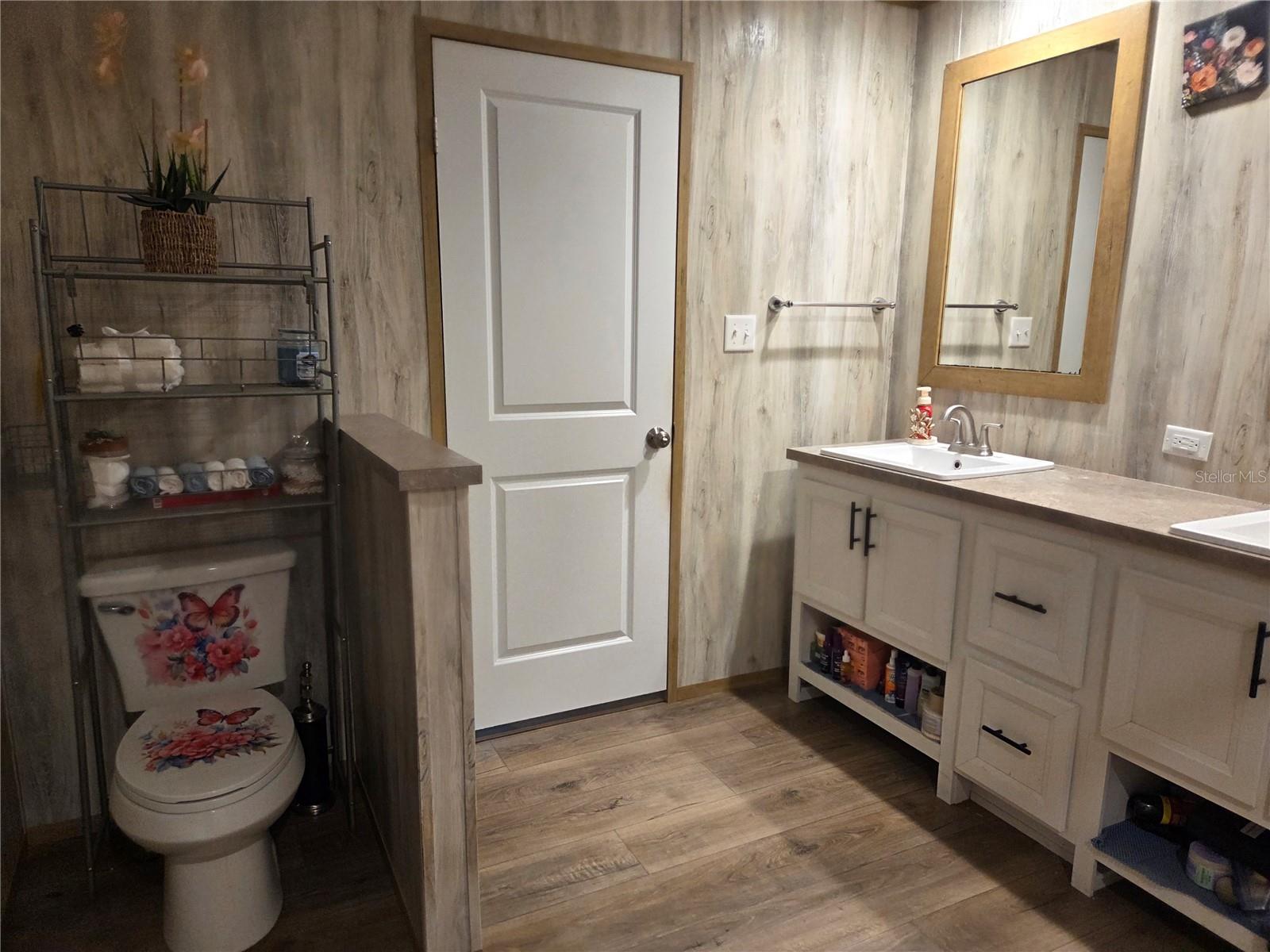 COUNTRY VIEW ESTATES - Residential