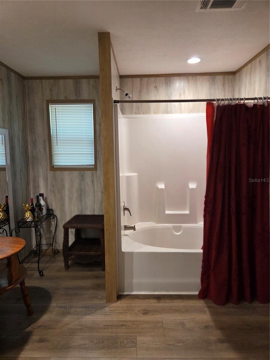 COUNTRY VIEW ESTATES - Residential