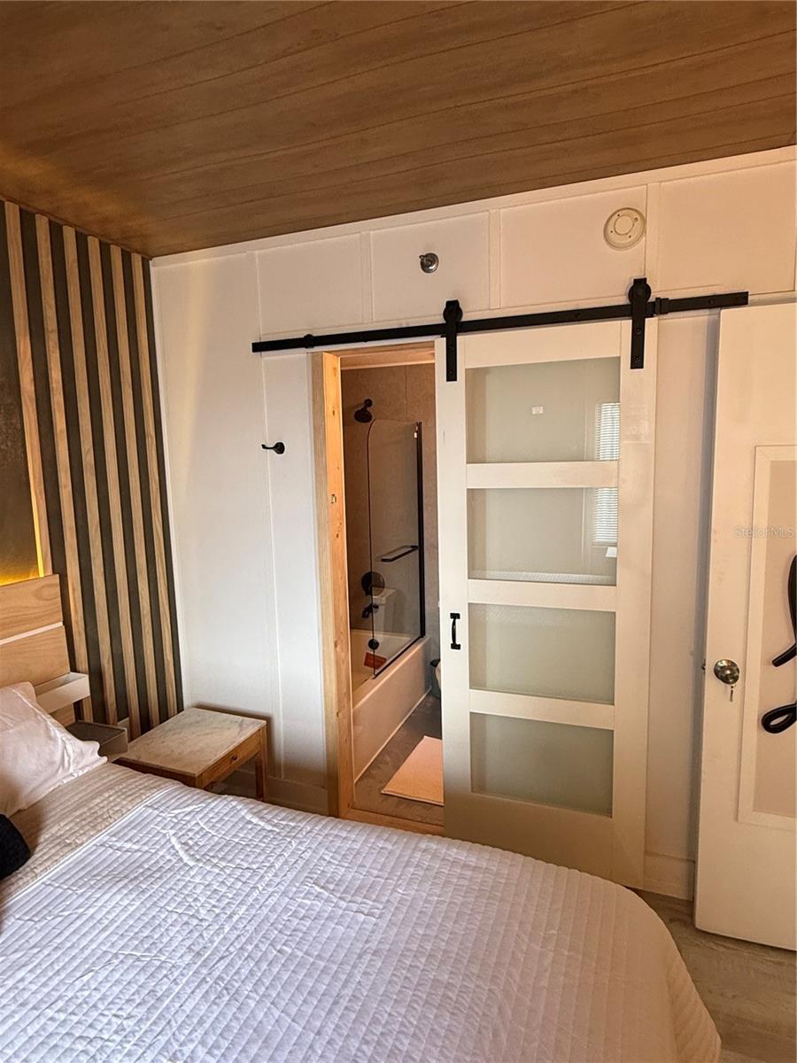 ENCLAVE AT ORLANDO - Residential