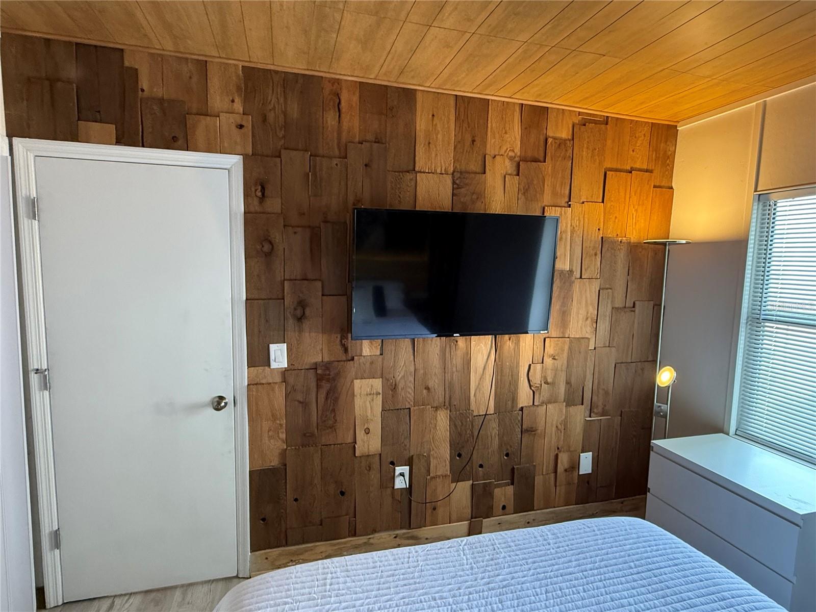 ENCLAVE AT ORLANDO - Residential