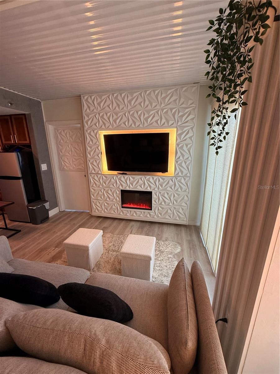 ENCLAVE AT ORLANDO - Residential
